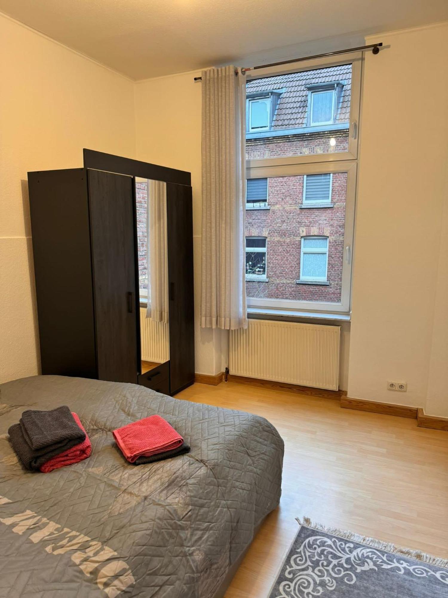 3-room In Centre Apartment Köln